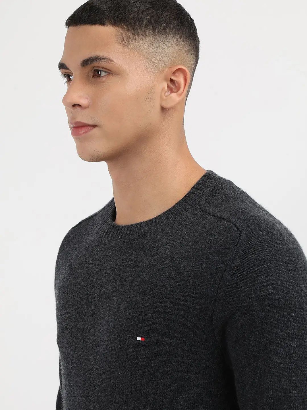 TOMMY HILFIGHTER round neck